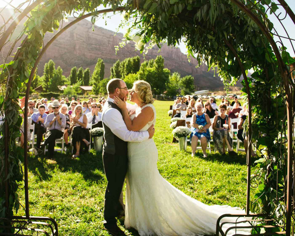 Moss Image, Chris Moss, MOab Photographer, Weddings